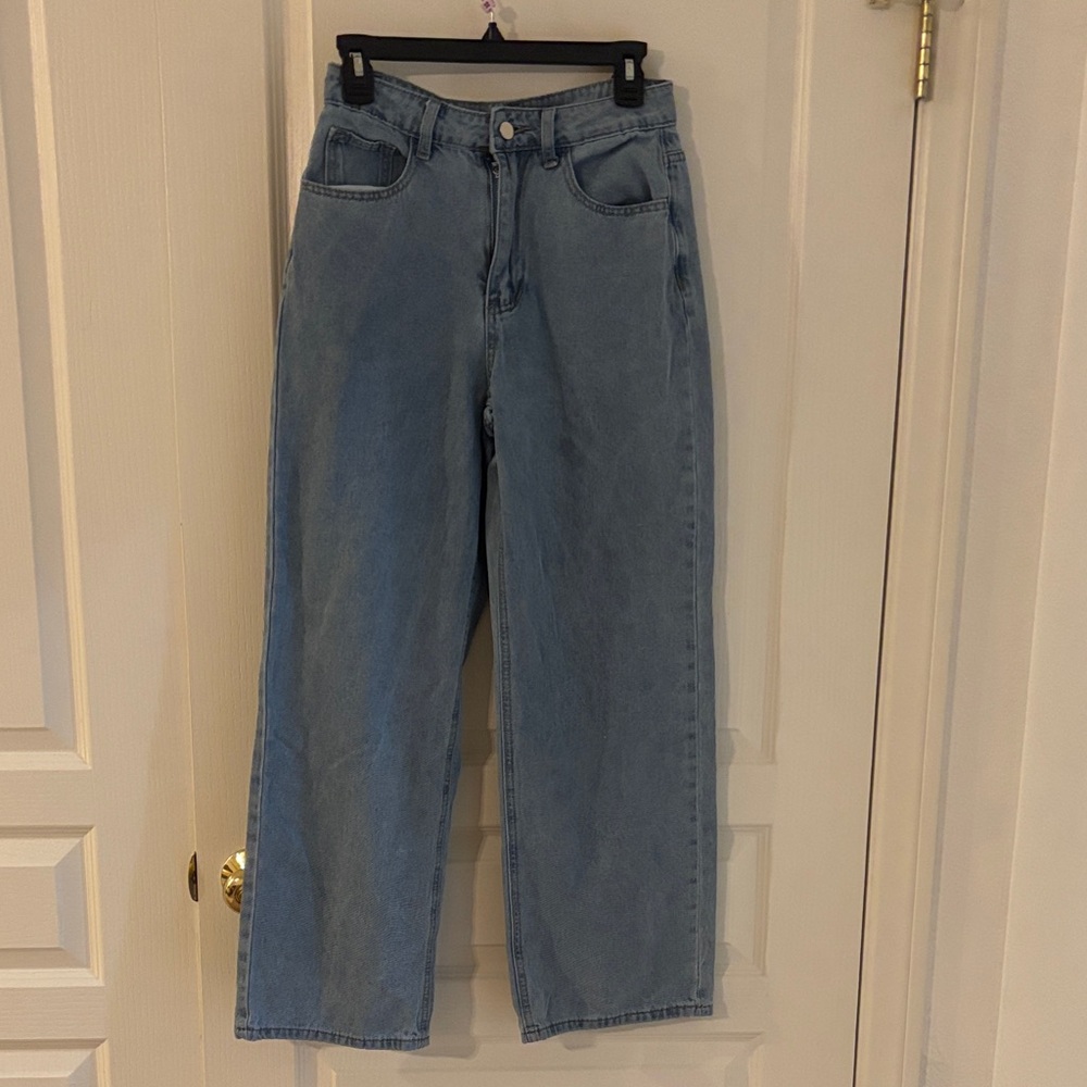 SHEIN Light Blue Straight Leg Jeans